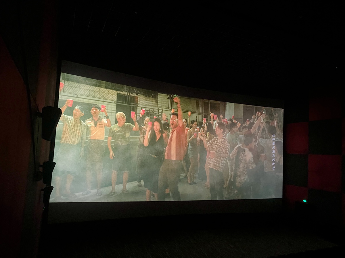 【力威新聞】公司包場(chǎng)看電影，員工和家人齊聚，共同提高反詐意識(shí)
