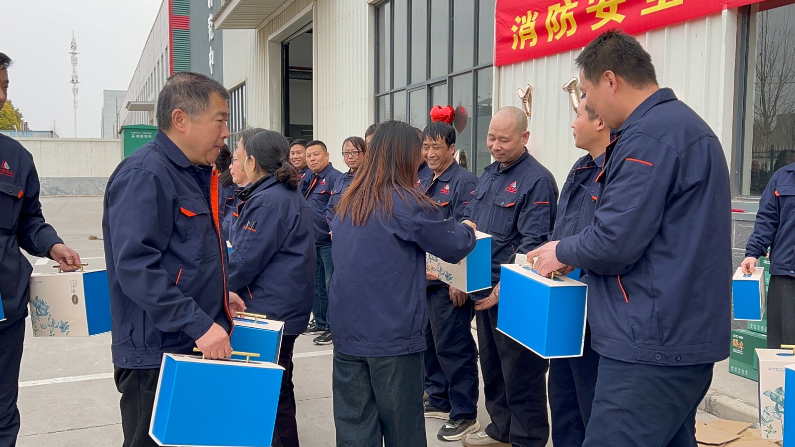 巾幗綻芳華，共慶三八節(jié)